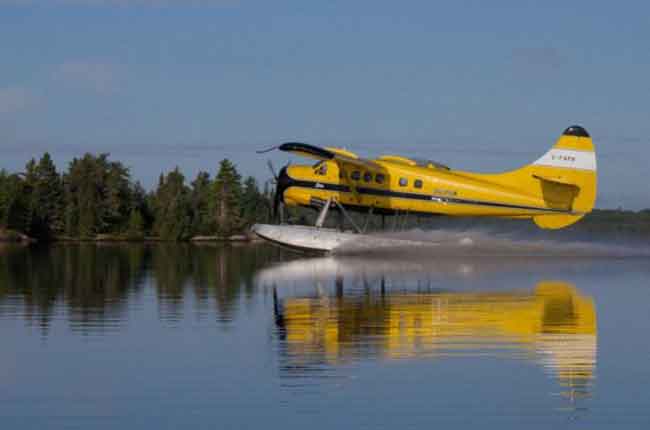 Ignace Airways floatplane at dock